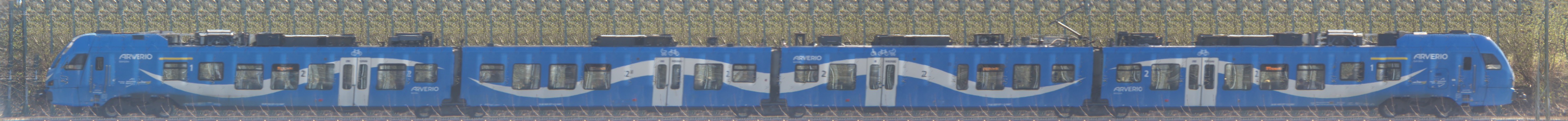 There should be a train photo here :'(