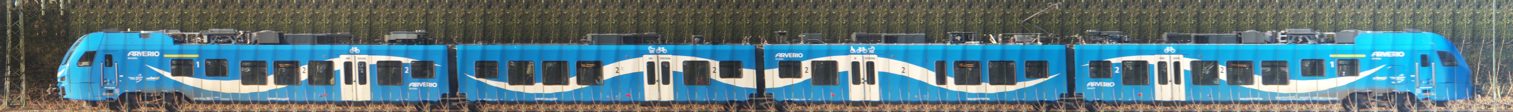 There should be a train photo here :'(