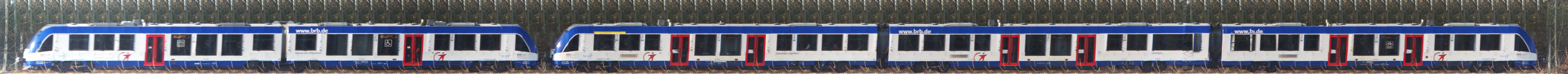 There should be a train photo here :'(