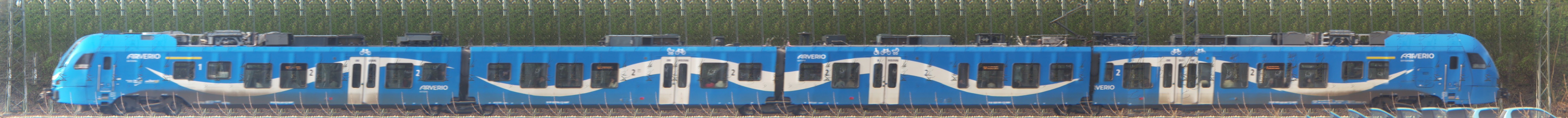There should be a train photo here :'(