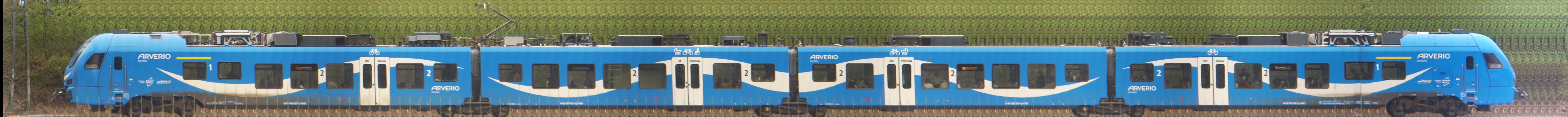 There should be a train photo here :'(