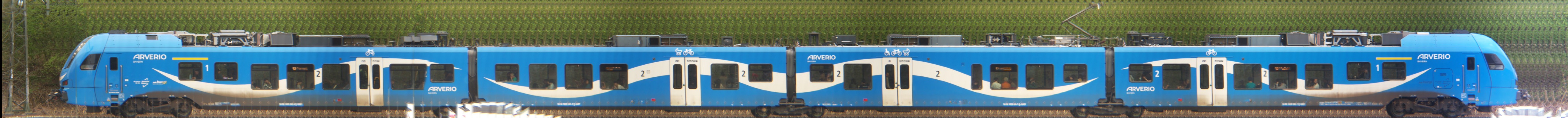 There should be a train photo here :'(