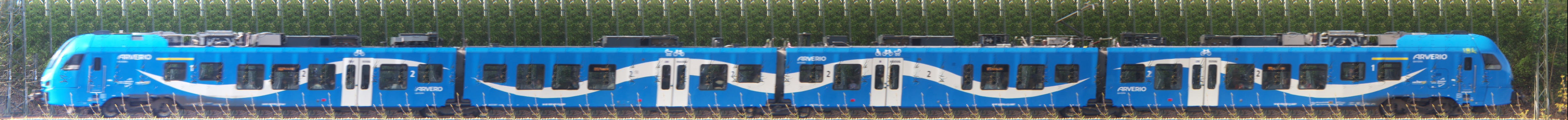 There should be a train photo here :'(