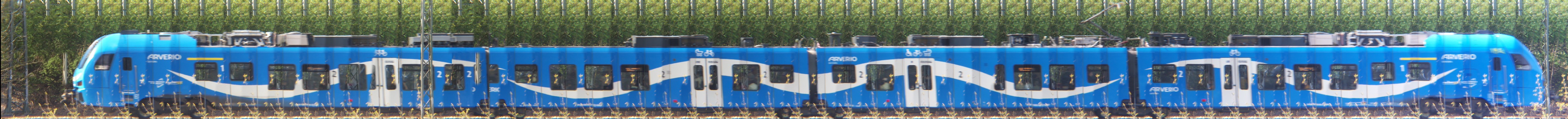 There should be a train photo here :'(