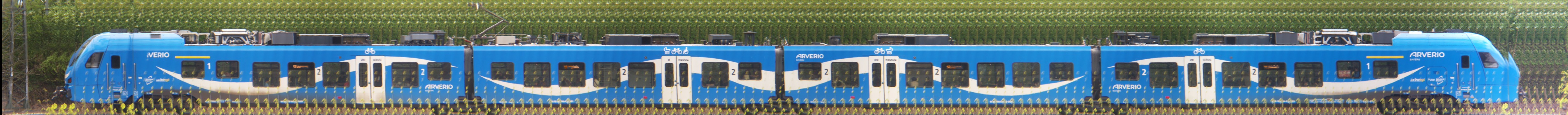 There should be a train photo here :'(