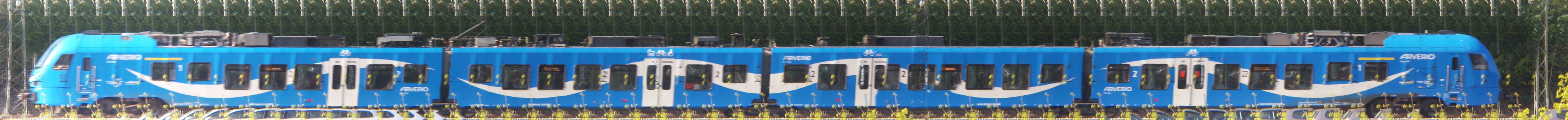 There should be a train photo here :'(