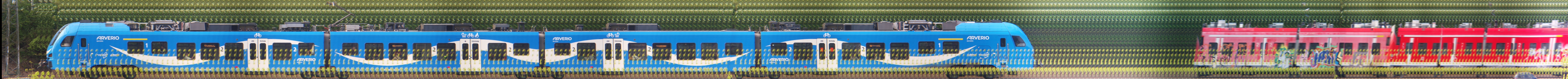 There should be a train photo here :'(