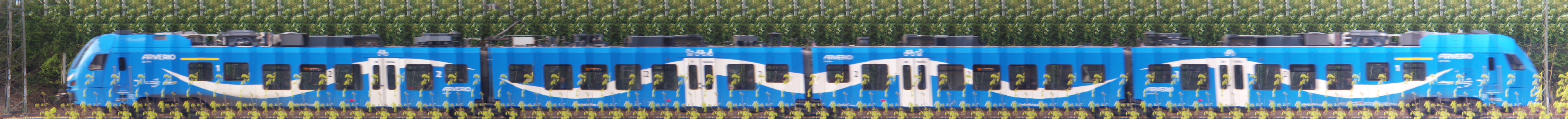 There should be a train photo here :'(