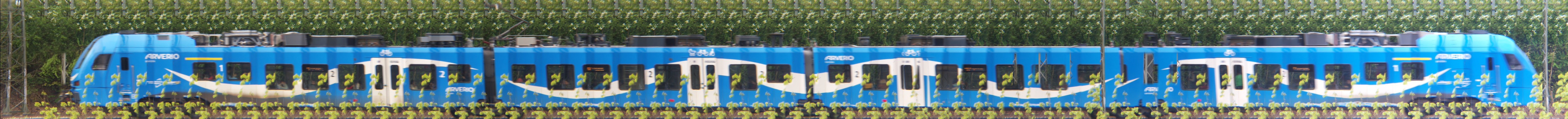 There should be a train photo here :'(