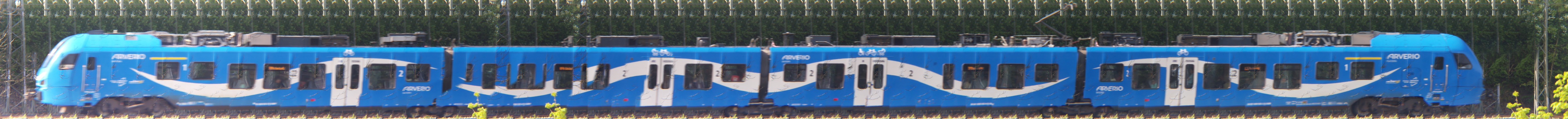 There should be a train photo here :'(