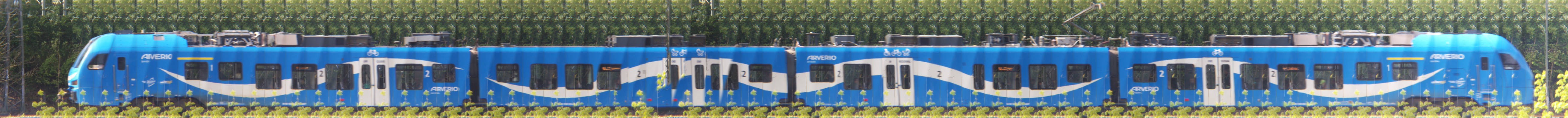 There should be a train photo here :'(