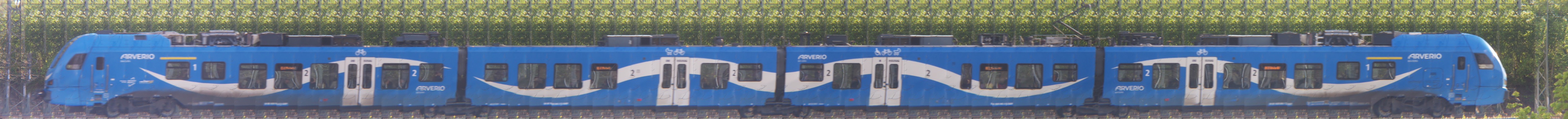 There should be a train photo here :'(
