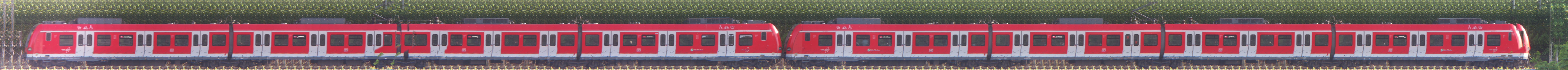 There should be a train photo here :'(