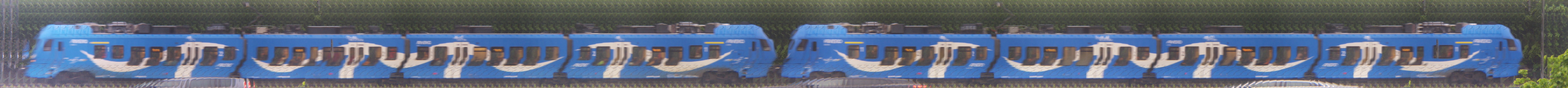 There should be a train photo here :'(