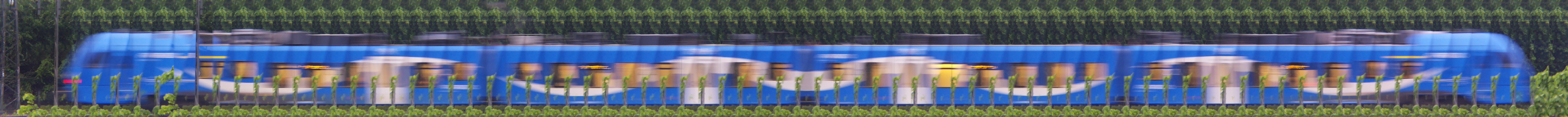 There should be a train photo here :'(