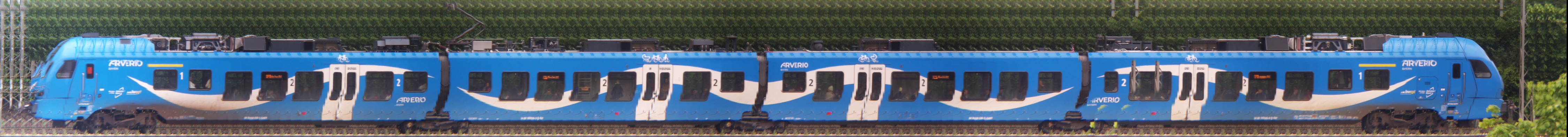 There should be a train photo here :'(